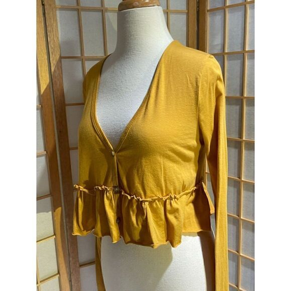 NWT Urban Outfitters XS Ruffle Cardigan - Picture 12 of 15